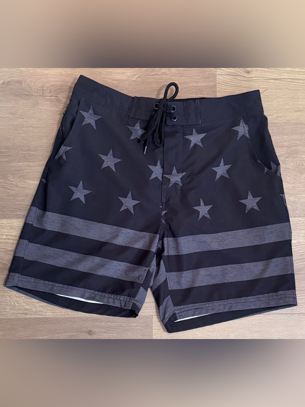 Matix Men’s Sz M Board Shorts Stars and Stripes American Flag Swim Trunks